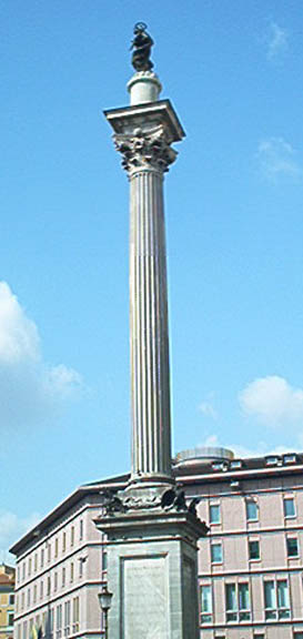 La colonna della Basilica di Massenzio